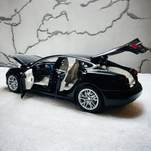 Tesla Model S 1:24  diecast scale model car collectible