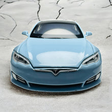 Tesla Model S 1:24  diecast scale model car collectible