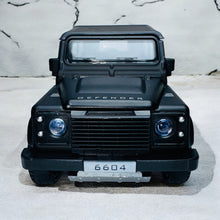 Classic Land Rover Defender 110 1:24 diecast scale model car collectible
