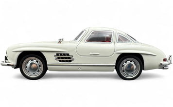 1954 Mercedes-Benz 300SL 1:24  diecast scale model car collectible