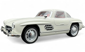 1954 Mercedes-Benz 300SL 1:24  diecast scale model car collectible