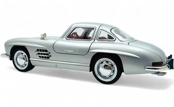 1954 Mercedes-Benz 300SL 1:24  diecast scale model car collectible