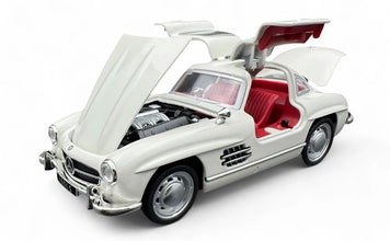1954 Mercedes-Benz 300SL 1:24  diecast scale model car collectible