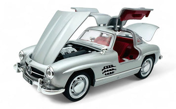 1954 Mercedes-Benz 300SL 1:24  diecast scale model car collectible