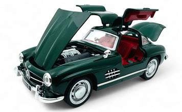 1954 Mercedes-Benz 300SL 1:24  diecast scale model car collectible
